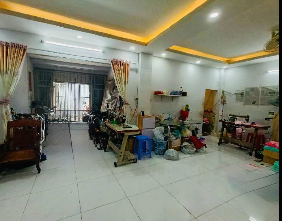 HẺM XE HƠI THÔNG – NGANG KHỦNG 7.3M – NHÀ 2 TẦNG 6PN – SỔ VUÔNG A4. NHỈNH 12.X TỶ. - Ảnh 1